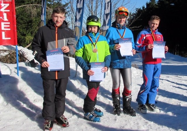 ski-alpin_bezirksmeisterschaft2019_03